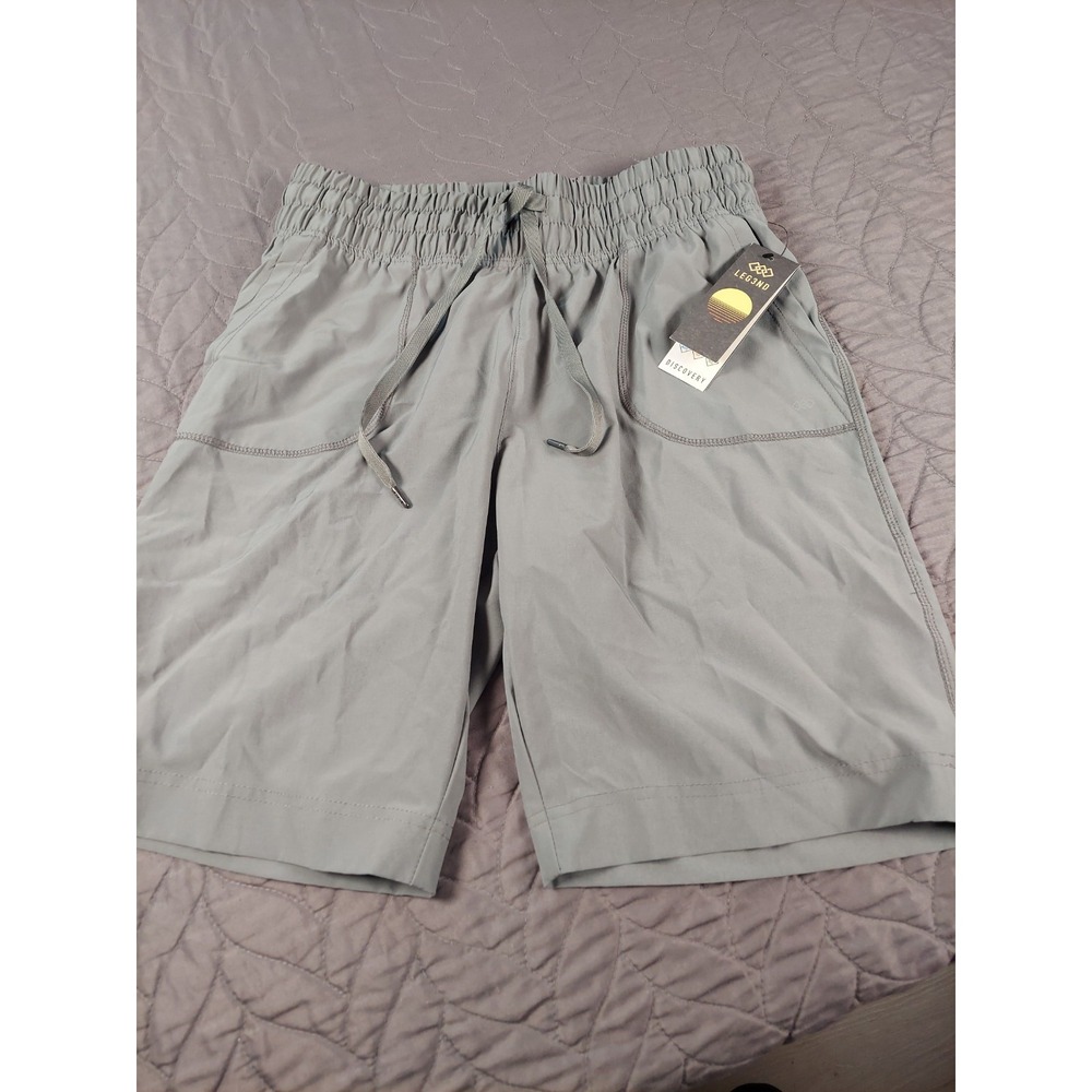 LEG3ND Discovery Shorts Womens Medium Gray Athletic Activewear LD39943E SAG